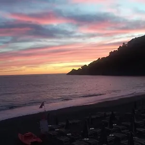 Suite Riomaggiore Apartment